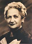 Las primeras representantes femeninas fueron elegidas en 1956: en el Senado Nacional: Irene Silva Linares de Santolalla; en la Cámara de Diputados: María ... - irene