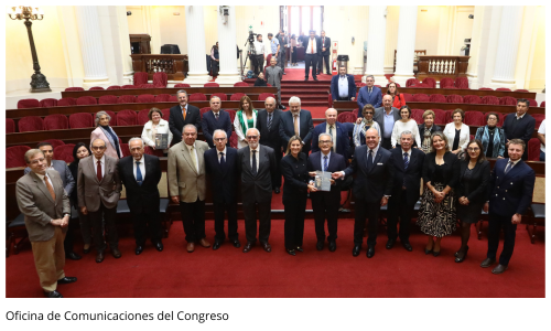 Presentación de Perú e Italia