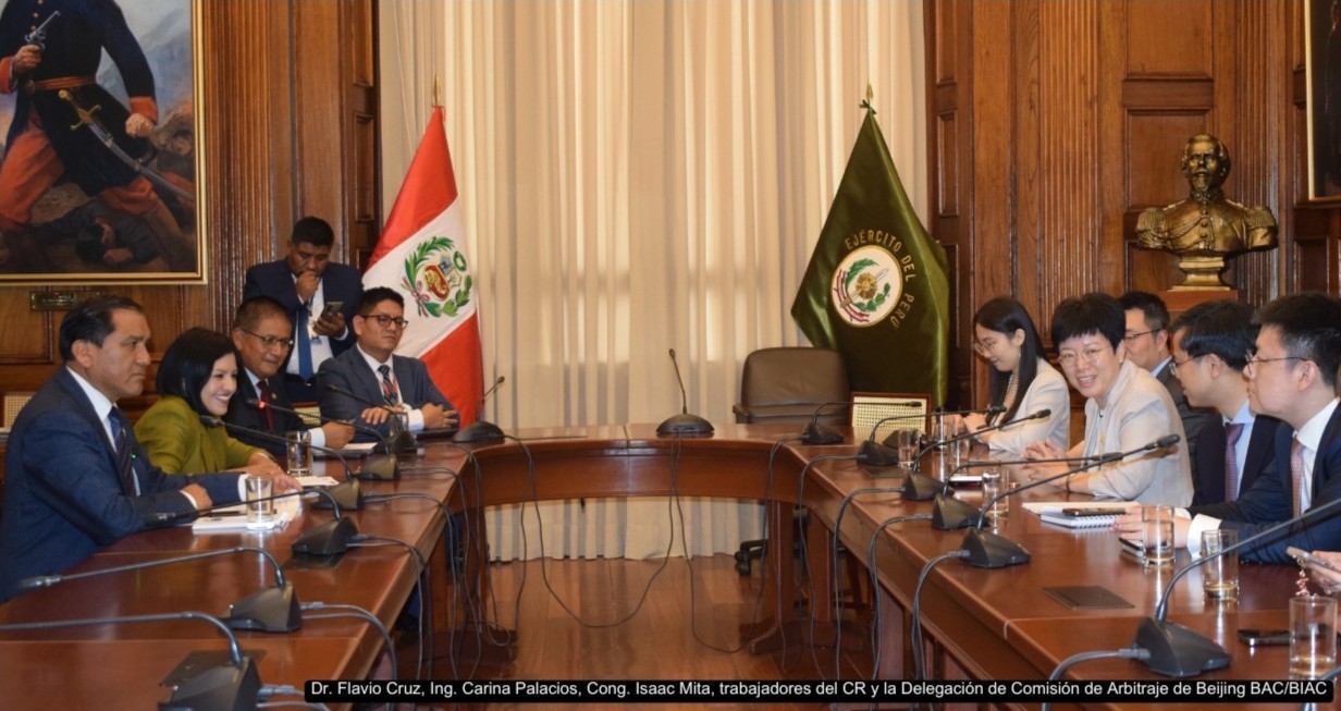 Imagen de la reunión con la comisión de arbitraje de Beijing