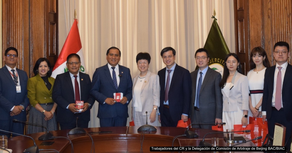 Imagen de la reunión con la comisión de arbitraje de Beijing