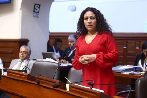 A IGUAL TRABAJO, IGUAL SUELDO PARA HOMBRES Y MUJERES